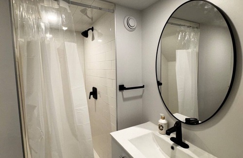 Windsor Apartment | The Basement at Meldrum