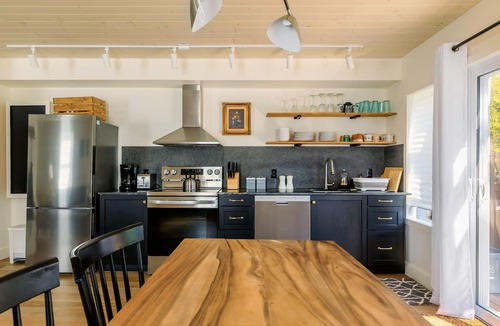 Bloomfield House | The Bellflower, Bloomfield