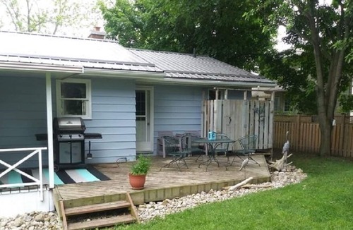 Zurich House | THE BLUE HERON, BEACHY COTTAGE CLOSE TO THE LAKE