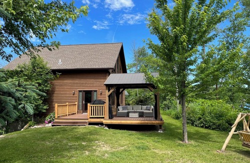 Hackensack Cabin | The Cabin on Baby Lake: Charming Log Cabin Getaway