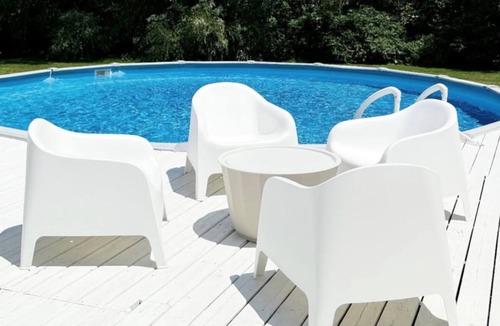 Prince Edward House | The Canada House | 4-Bedroom Retreat in Prince Edward County | Pool and Hot Tub