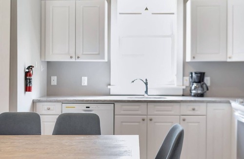 Cherry Valley House | The Cedar - 6 Hollow