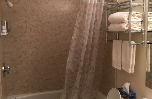 Downtown Ottawa Bed & Breakfast | The Century House B&B Ottawa