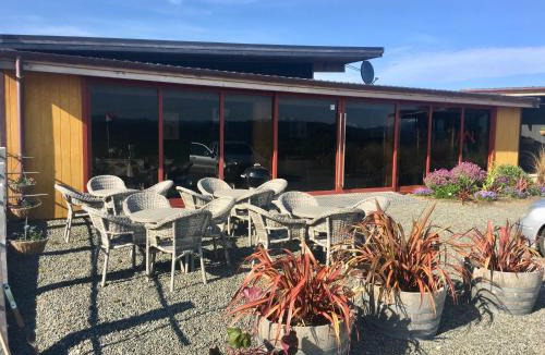 Papatotara Cabin | The Cliffs Resort Seaside Lodge
