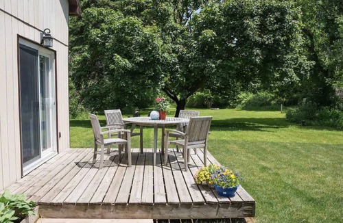Waterloo House | The Cottage - Secluded Gem in the City