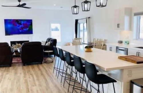 Prince Edward House | The County Stay - Bloomfield