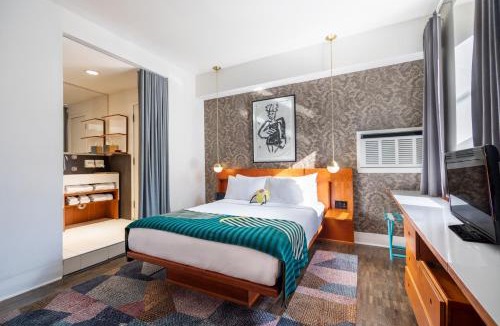 Beaconsfield Village Hotel | The Drake Hotel