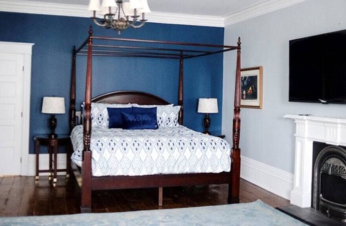 Cobourg House | The Elegance Suite at Lakehurst