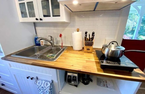 Huntsville House | The Farm on Old North Roadn200 Consecutive 5-star Reviews on Airbnb