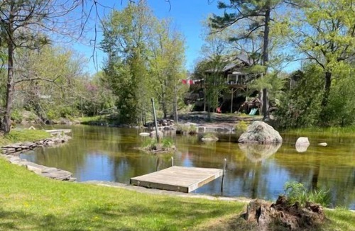Selwyn House | The Fisherman - 3-bedroom River-front Retreat