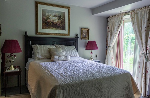 Limerick Bed & Breakfast | The Gathering Place on Golden Ponds