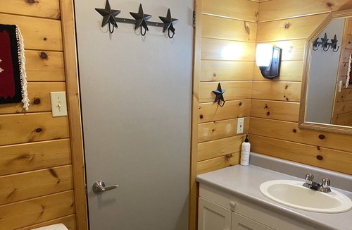 Gooderham Cottage | The Goodlodge- Main Cottage