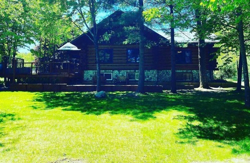 Actinolite Cabin | The Gordon's River Cabin-Luxury Custom Log Home