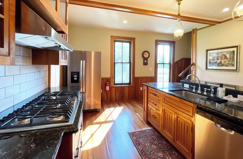 Stillwater House | The Historic Roney House