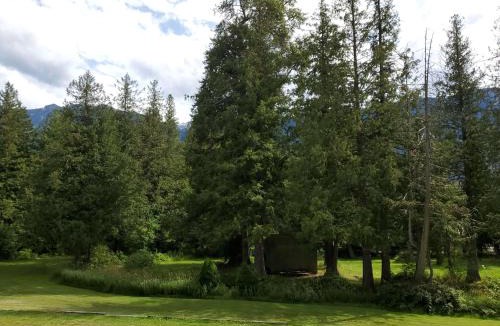 Mount Currie Hotel | The Hitching Post Motel