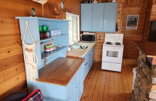 Honey Harbour Cottage | The Honey Harbour Hideaway on Little Beausoleil