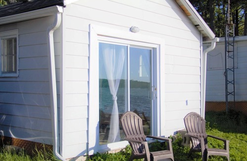 South Bruce Peninsula Cabin | The Lake House, Couples Retreat! Cabin 3