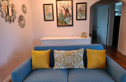 Slatterly Park House | The Little House/Stylish & Cozy ~ 2 mi from Mayo Clinic