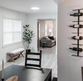 Niagara-on-the-Lake House | The Little White Haus