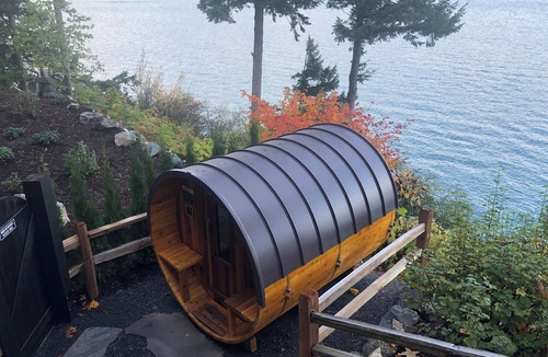 Harrison Hot Springs Apartment | The Lodge on Harrison Lake Cabin #2