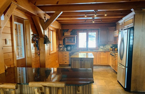 Manitoulin District House | The Lodge on Serendipity
