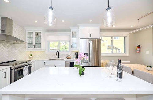 Old Town Historic District House | The Newark House- Best Location, Modern, Old Town