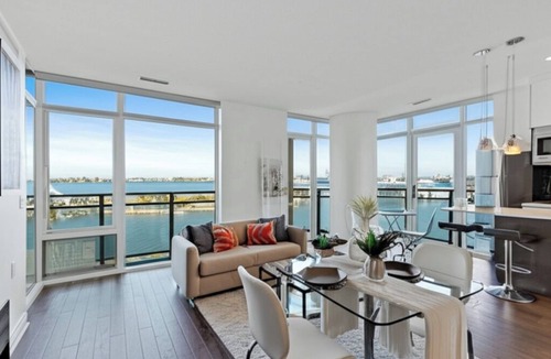 CityPlace Apartment | The Pearl Waterfront Estate