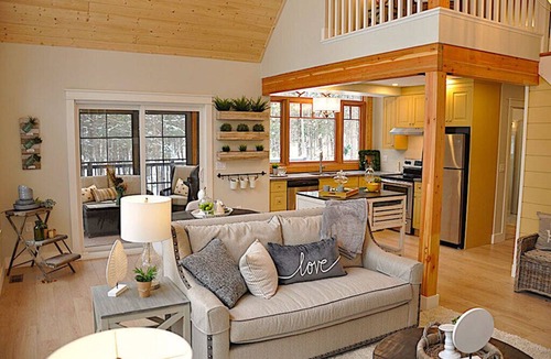 Trent Lakes Cottage | The perfect winter escape for couples or small families!