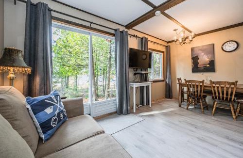 Northern Bruce Peninsula House | The Red Barn