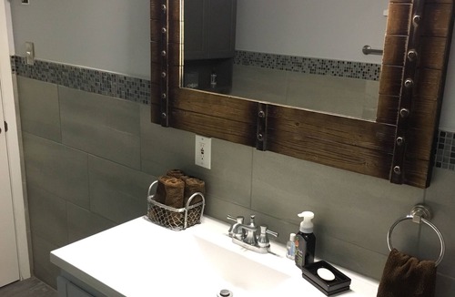Whitewater Region House | The River House Suite - waterfront walkout