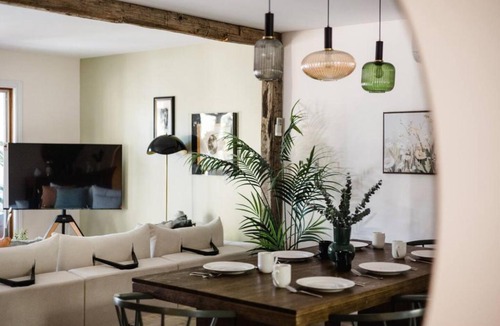 Bracebridge House | The River Nest