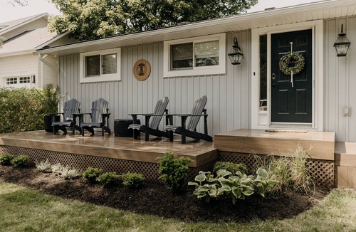 Bayfield Cottage | The Sugar Shack family retreat w arcade & hot tub. Walk to Main St. and Beach