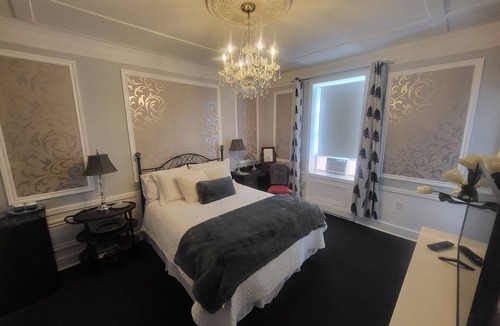 Tamworth Bed & Breakfast | The Tamworth Hotel