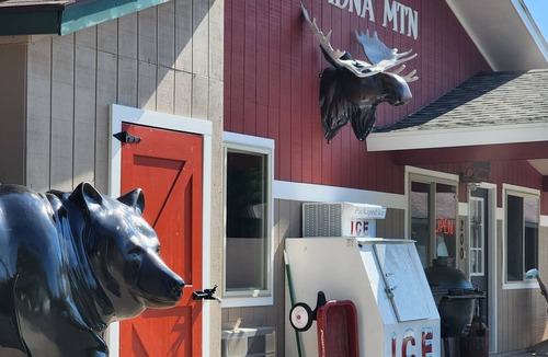 Hill City House | The Trails Inn Quadna Mtn Motel