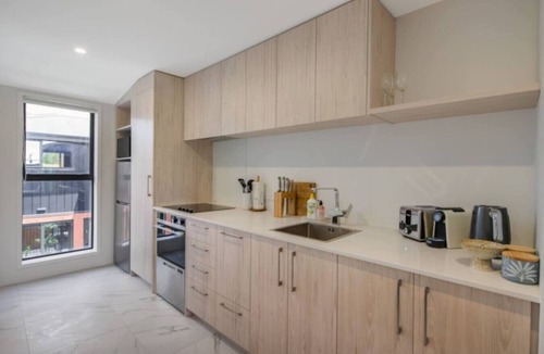 Lower Hutt Apartment | The Tranquil Hutt Escape
