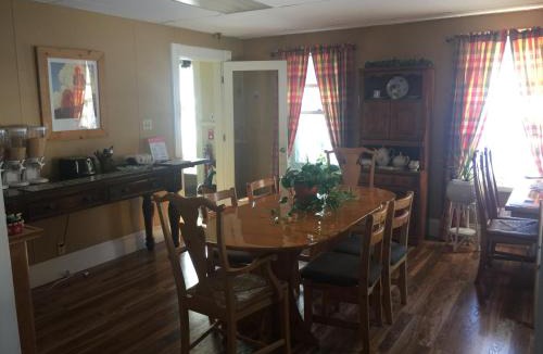 Soudan Bed & Breakfast | The Vermilion Park Inn