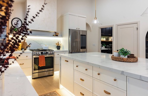 Caledonia House | The White House