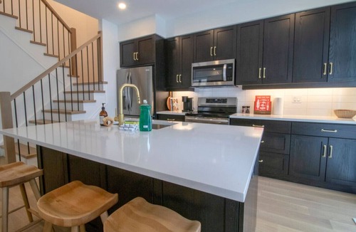 Midland House | The Wright House - Modern 3BDRM home in Midland!