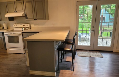 Keswick House | This Cozy place close to everywhere. Enjoy your stay!