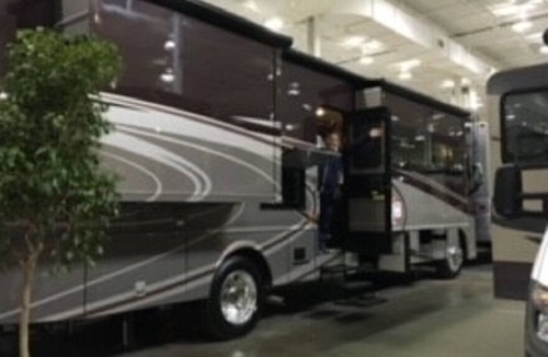 Clarington House | This is Living! 37" Winnebago Adventurer Class A