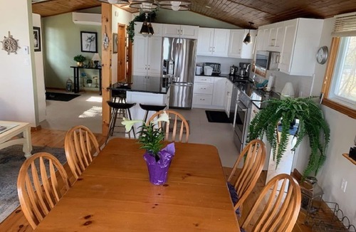 Mallorytown Cottage | Thousand Island Area - St. Lawrence River Waterfront COZY Cottage