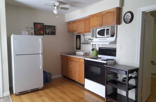 Bobcaygeon Hotel | Three Islands Motel