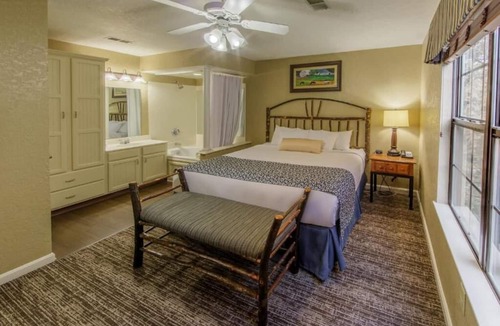 South Lee Hotel | Three Villas, Endless Play | Indoor Pools, Trails, Games & BBQ Decks