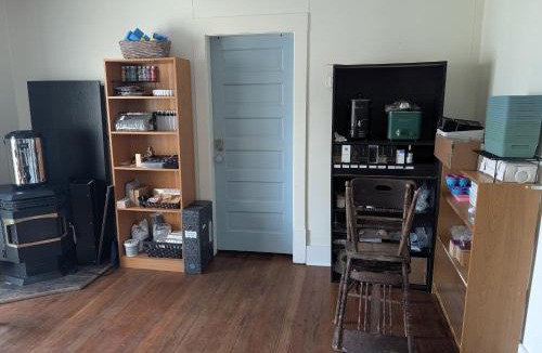 Castor Bed & Breakfast | Tiny Herd Guest Ranch