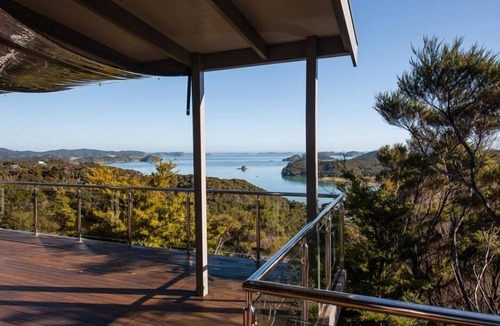 Russell House | TIROROA : Gorgeous and Private Bay of Islands Home