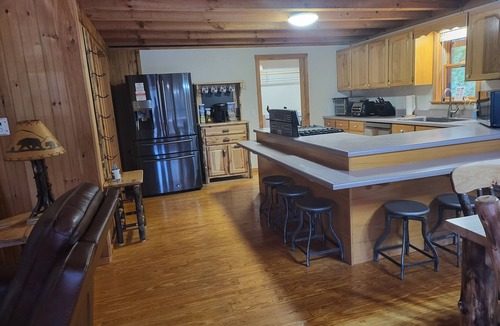 Suches Cabin | Toccoa Currents - Riverfront Dog Friendly Forest Cabin - Tails, Trails, & Trout