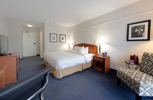 Wynford-Concorde Hotel | Toronto Don Valley Hotel and Suites