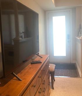 The Beaches House | Toronto downtown Woodbine beaches private cozy room