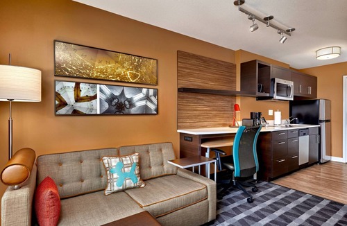 Fort McMurray Hotel | TownePlace Suites by Marriott Fort McMurray
