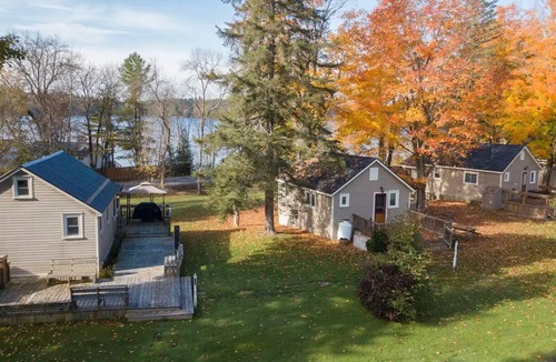 Bala Cottage | Traditional Cottage in Muskoka Lakes Bala